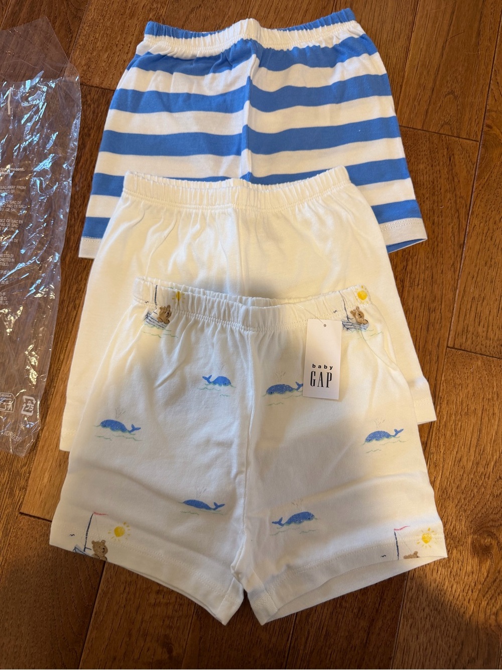 BNWT Baby GAP shorts set of 3